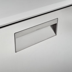 Italia Double Island | Cabinet recessed handles | Arclinea