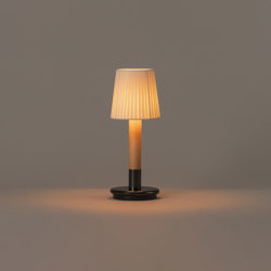 Básica Mínima Batería | Table Lamp | Table lights | Santa & Cole