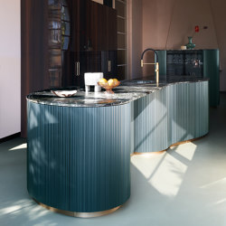 Tangram | Geometric Smoothness | Island kitchens | Cesar